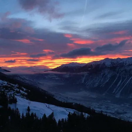 Stunning Southview Flat Apartman *