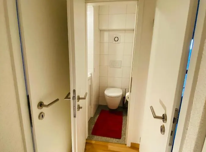 Апартаменты Stunning Southview Flat