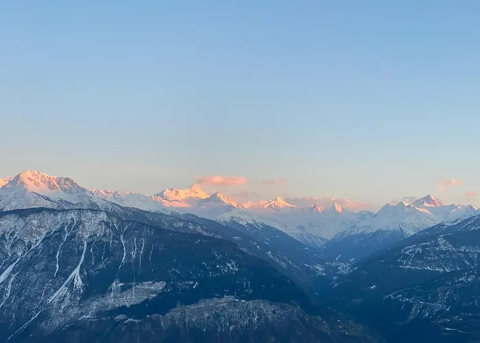 Апартаменты Stunning Southview Flat